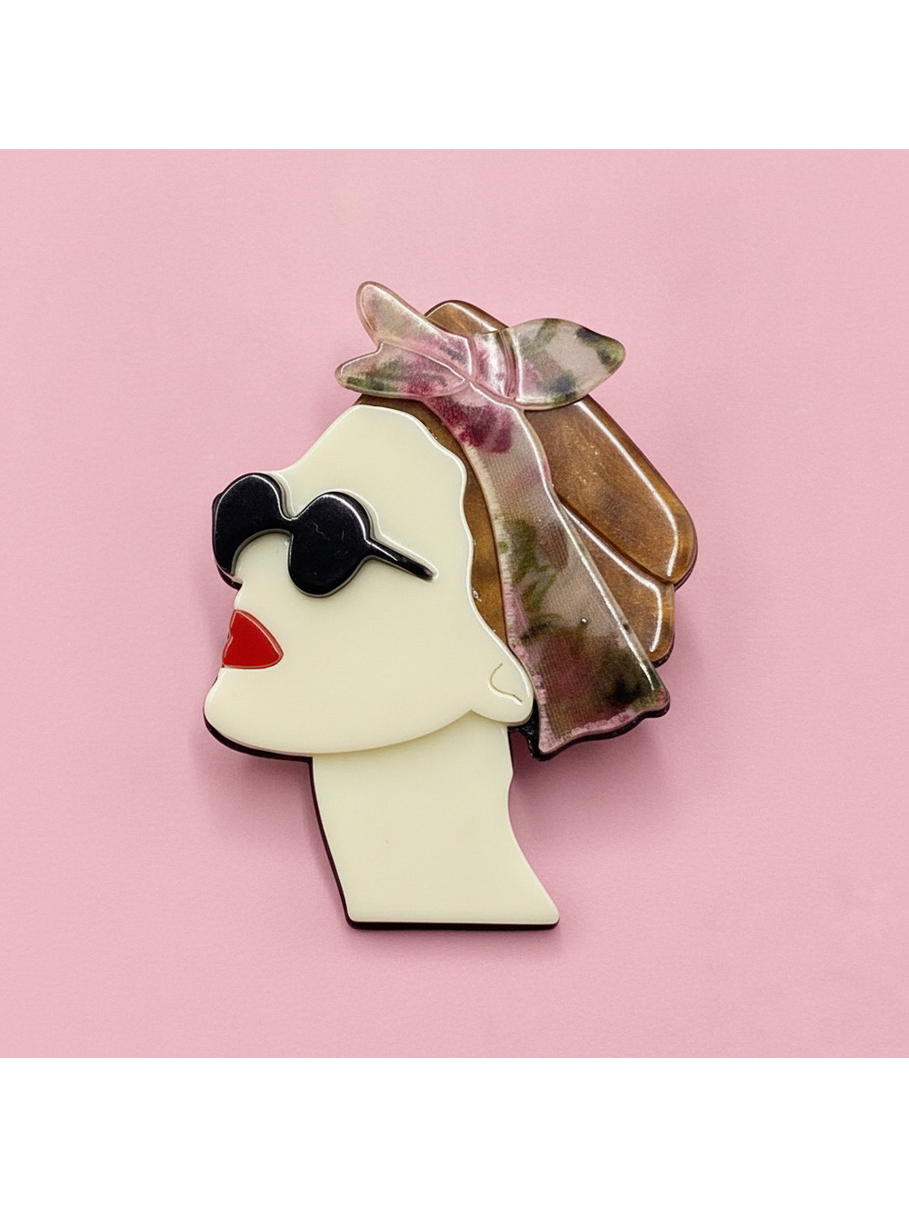 Girl with Hair Band and Sunglasses Acrylic Brooch 🦩